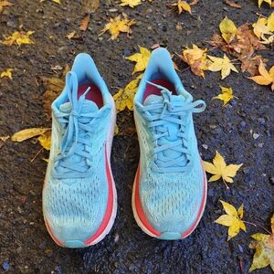 Womens Hoka Clifton 8 size 7.5 WIDE